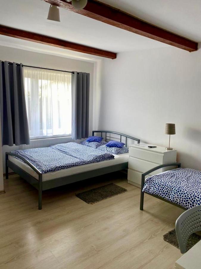 Villa Zielone Zacisze Uniejow Esterno foto